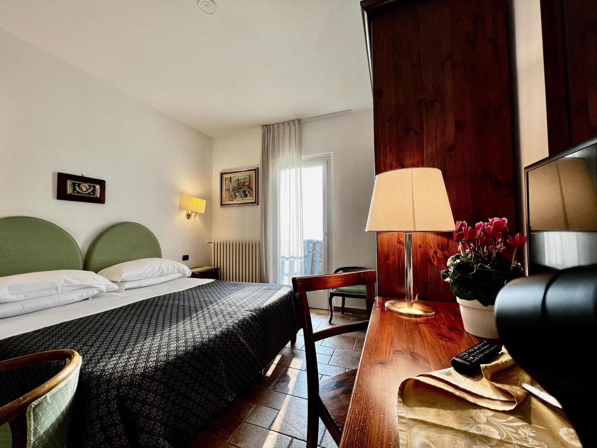 Aurora Hotel Castione della Presolana Exterior photo